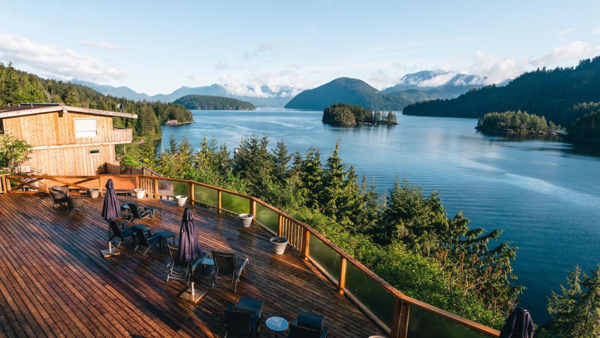 Egmont West Coast Wilderness Lodge מראה חיצוני תמונה