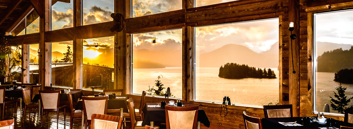 Egmont West Coast Wilderness Lodge מראה חיצוני תמונה
